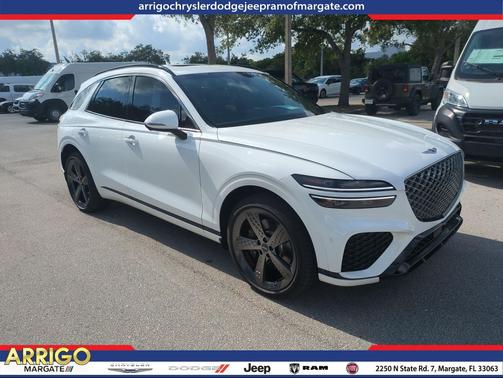 Alta White 2025 Genesis GV70 3.5T AWD Sport