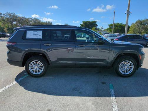 2025 Jeep Grand Cherokee L Laredo
