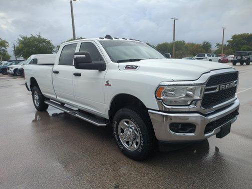Bright White Clearcoat 2024 RAM 2500 Tradesman Crew Cab 4x4 8' Box