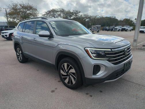 2024 Volkswagen Atlas 2.0T SE w/Technology 4MOTION