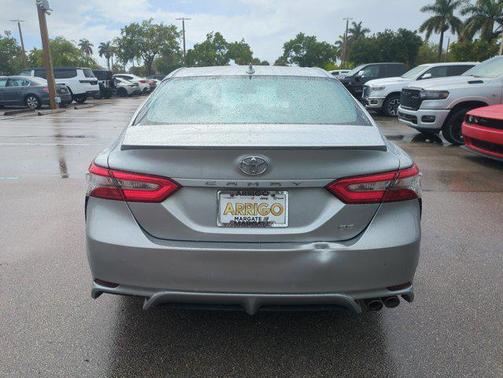 Celestial Silver Metallic 2019 Toyota Camry SE