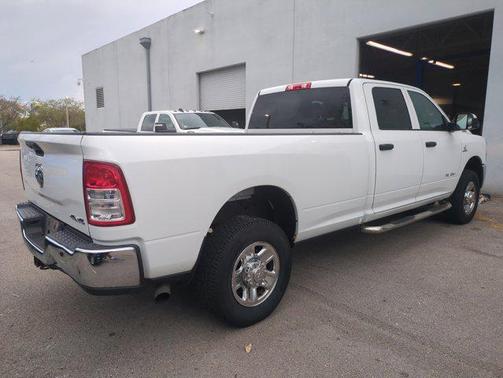 2020 RAM 3500 Tradesman Crew Cab 4x4 8' Box