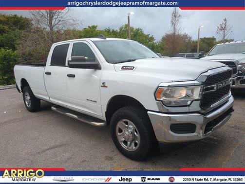 2020 RAM 3500 Tradesman Crew Cab 4x4 8' Box