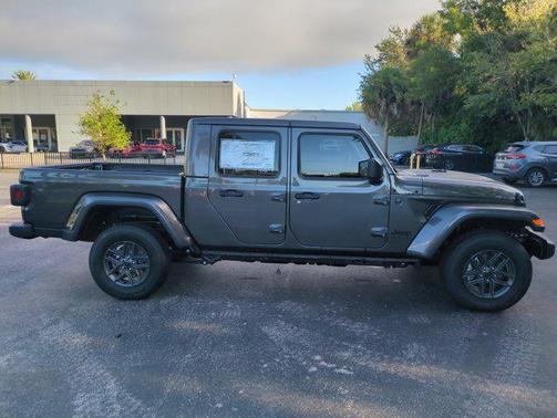 2025 Jeep Gladiator Sport S