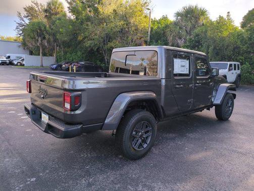 2025 Jeep Gladiator Sport S