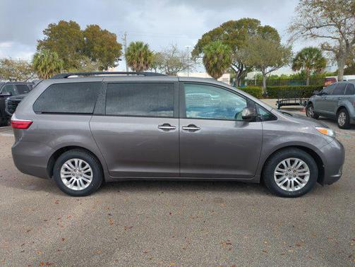 2015 Toyota Sienna XLE Premium