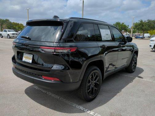 2025 Jeep Grand Cherokee Altitude