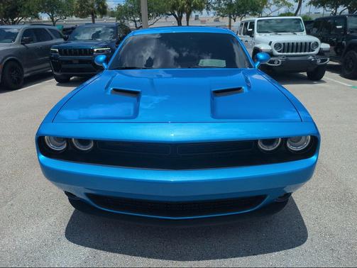 B5 Blue Pearlcoat 2023 Dodge Challenger SXT