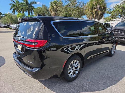 2026 Chrysler Pacifica Limited