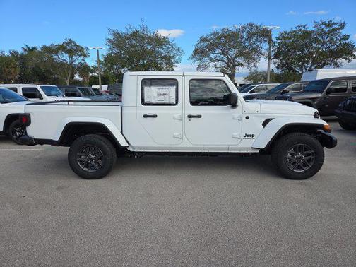 2026 Jeep Gladiator Sport S