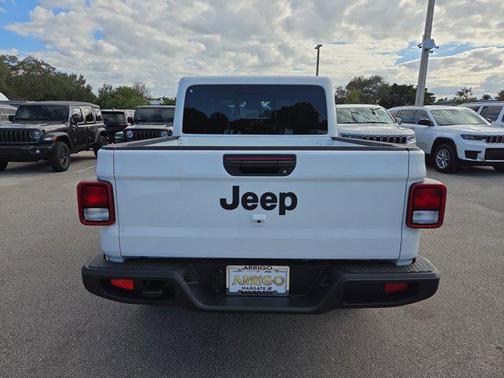 2026 Jeep Gladiator Sport S