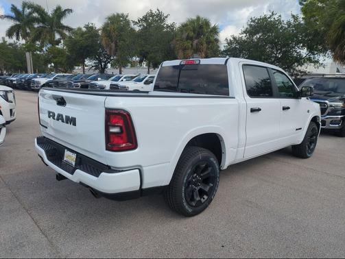 Bright White Clearcoat 2026 RAM 1500 Big Horn/Lone Star