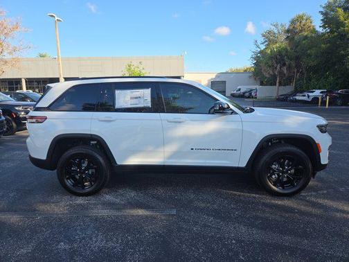 2025 Jeep Grand Cherokee Altitude