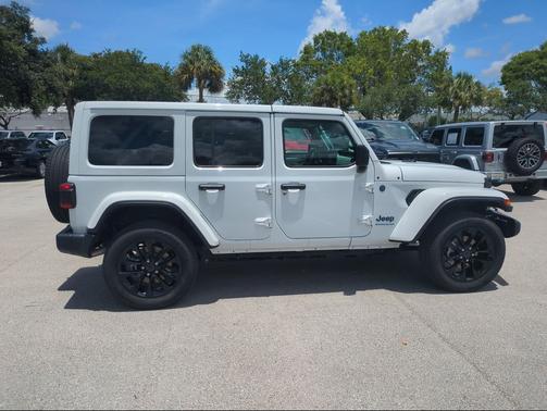 Bright White Clearcoat 2025 Jeep Wrangler 4xe Sahara