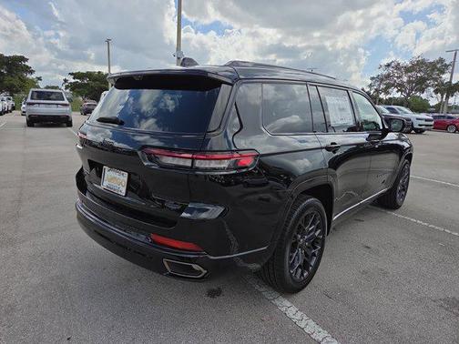 2025 Jeep Grand Cherokee L Summit Reserve