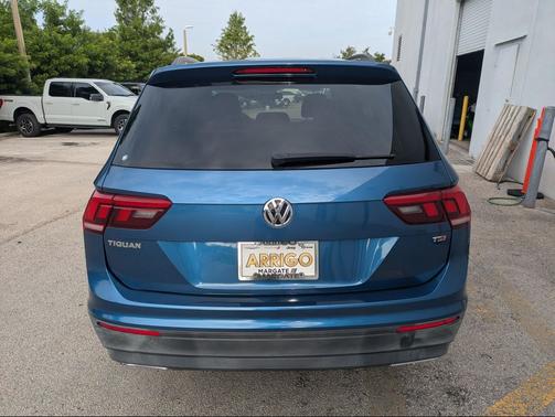 Blue Metallic 2018 Volkswagen Tiguan 2.0T S