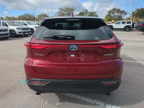 2022 Toyota Venza LE