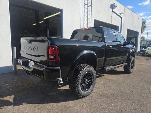 2026 RAM 2500 Big Horn Crew Cab 4x4 6'4' Box