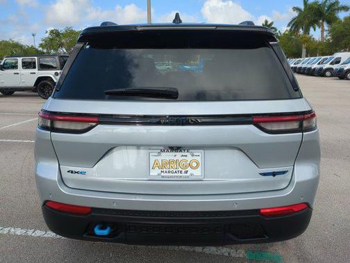 2022 Jeep Grand Cherokee 4xe Trailhawk