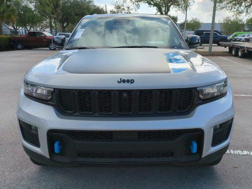 2022 Jeep Grand Cherokee 4xe Trailhawk