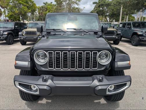 black clearcoat 2026 Jeep Wrangler 4-Door Sahara 4x4