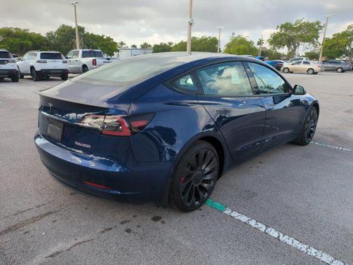 Deep Blue Metallic 2022 Tesla Model 3 Performance