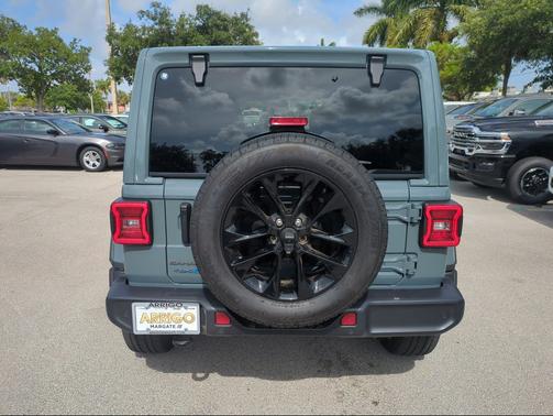 Anvil Clearcoat 2025 Jeep Wrangler 4xe Sahara