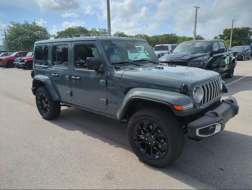 Anvil Clearcoat 2025 Jeep Wrangler 4xe Sahara