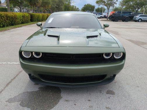 2022 Dodge Challenger SXT