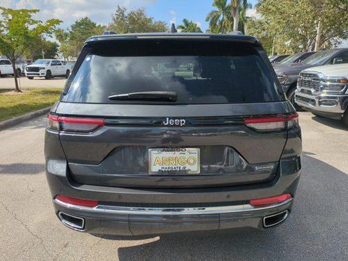 2022 Jeep Grand Cherokee Overland
