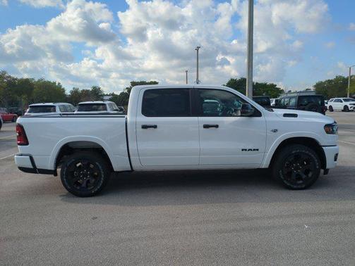 Bright White Clearcoat 2026 RAM 1500 Big Horn/Lone Star