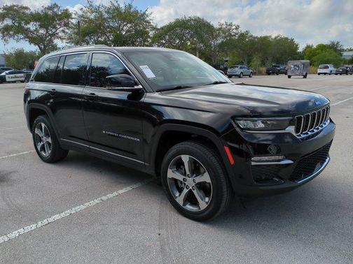 2023 Jeep Grand Cherokee 4xe Base