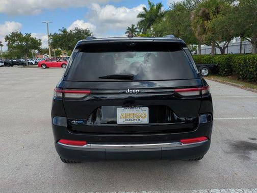 2023 Jeep Grand Cherokee 4xe Base