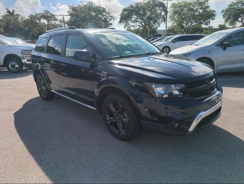 Contusion Blue Pearlcoat 2018 Dodge Journey Crossroad