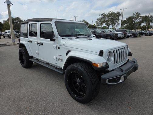 2023 Jeep Wrangler 4-Door Sahara 4x4