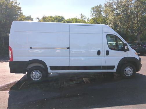 Bright White Clearcoat 2026 RAM ProMaster 2500 Tradesman