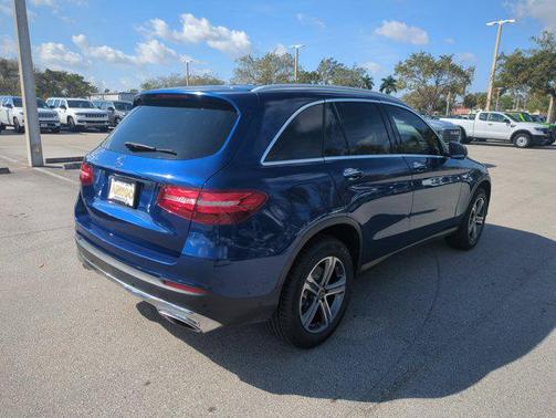 2018 Mercedes-Benz GLC 300 Base