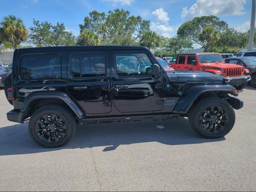 Black Clearcoat 2025 Jeep Wrangler 4xe Sahara