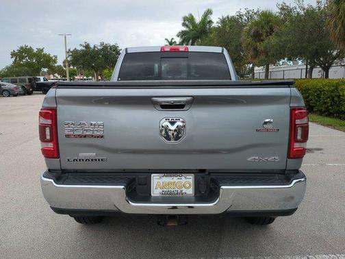 2021 RAM 2500 Laramie Crew Cab 4x4 6'4' Box