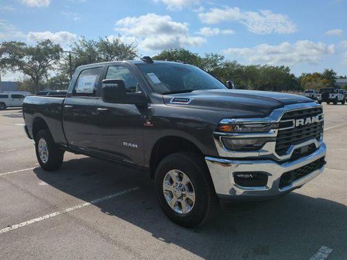 2025 RAM 2500 Big Horn Crew Cab 4x4 6'4' Box