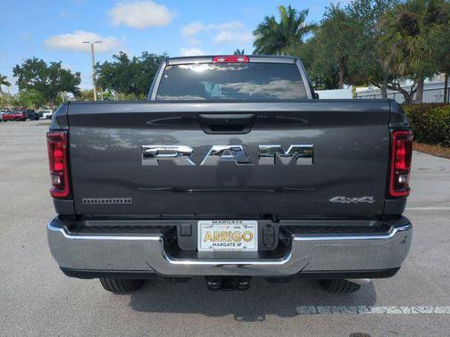 2025 RAM 2500 Big Horn Crew Cab 4x4 6'4' Box