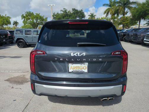 2023 Kia Telluride S