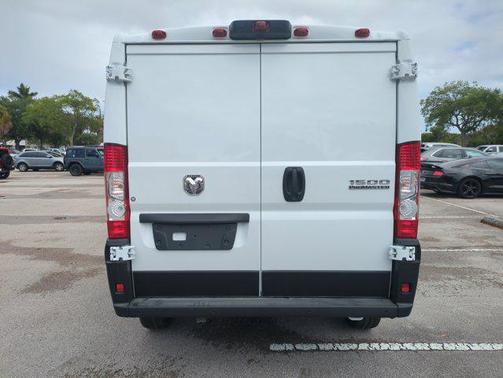 Bright White Clearcoat 2026 RAM ProMaster 1500 Low Roof