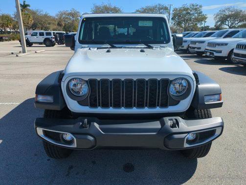 2026 Jeep Gladiator Sport