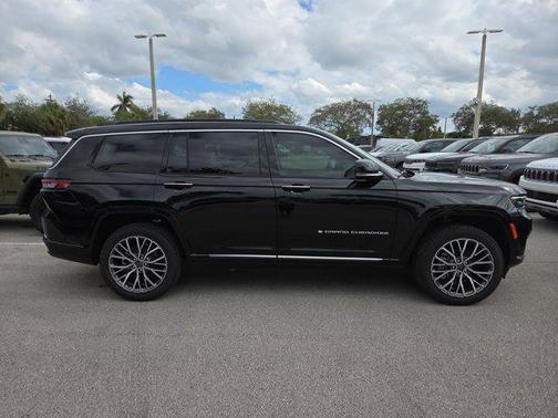 2025 Jeep Grand Cherokee L Summit Reserve