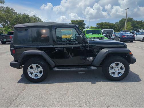 Black Clearcoat 2021 Jeep Wrangler Sport S