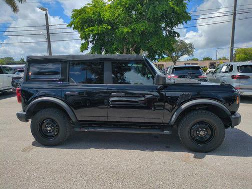 2022 Ford Bronco Black Diamond
