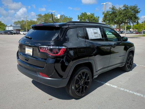 2025 Jeep Compass Latitude