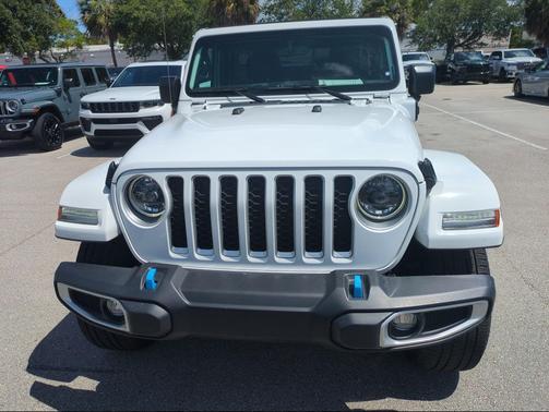 Bright White Clearcoat 2023 Jeep Wrangler 4xe Sahara