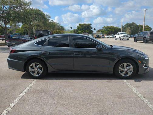 2023 Hyundai SONATA SE